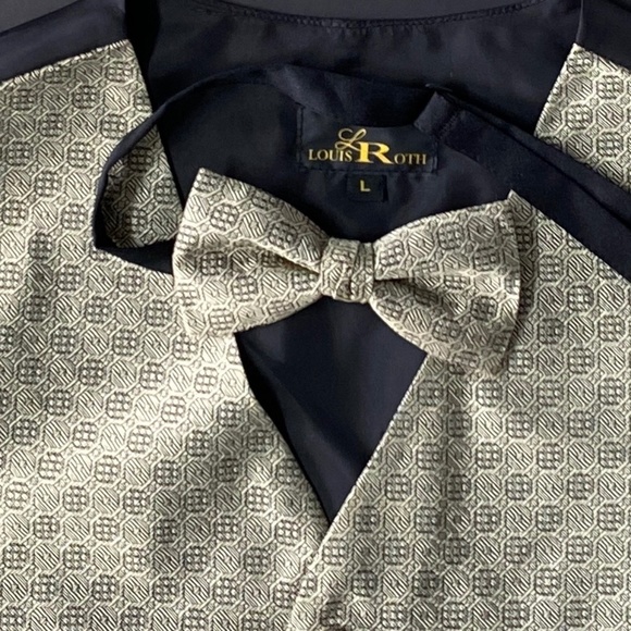 EUC Men's Formal Vest w Bow Tie 2 pc. - Picture 2 of 13